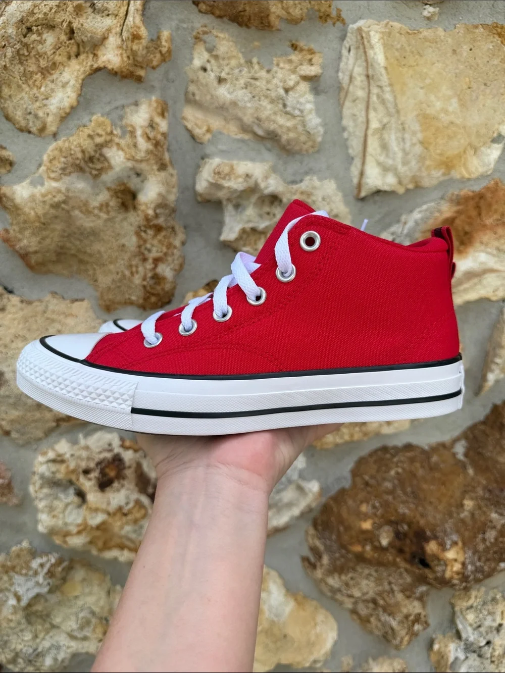 Converse CTAS sneakers Malden st mid youth 6 women’s 8